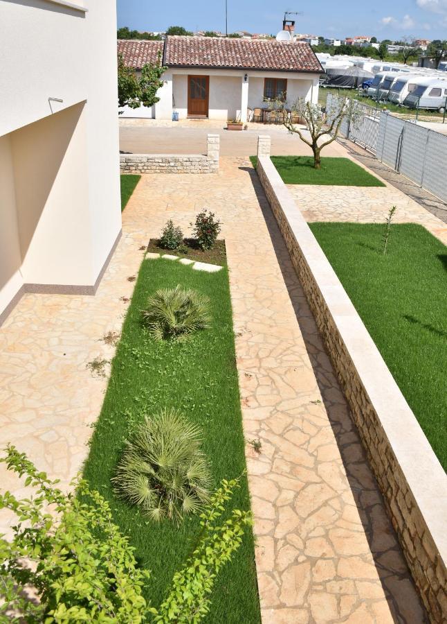Apartmani Diana Novigrad  Bagian luar foto