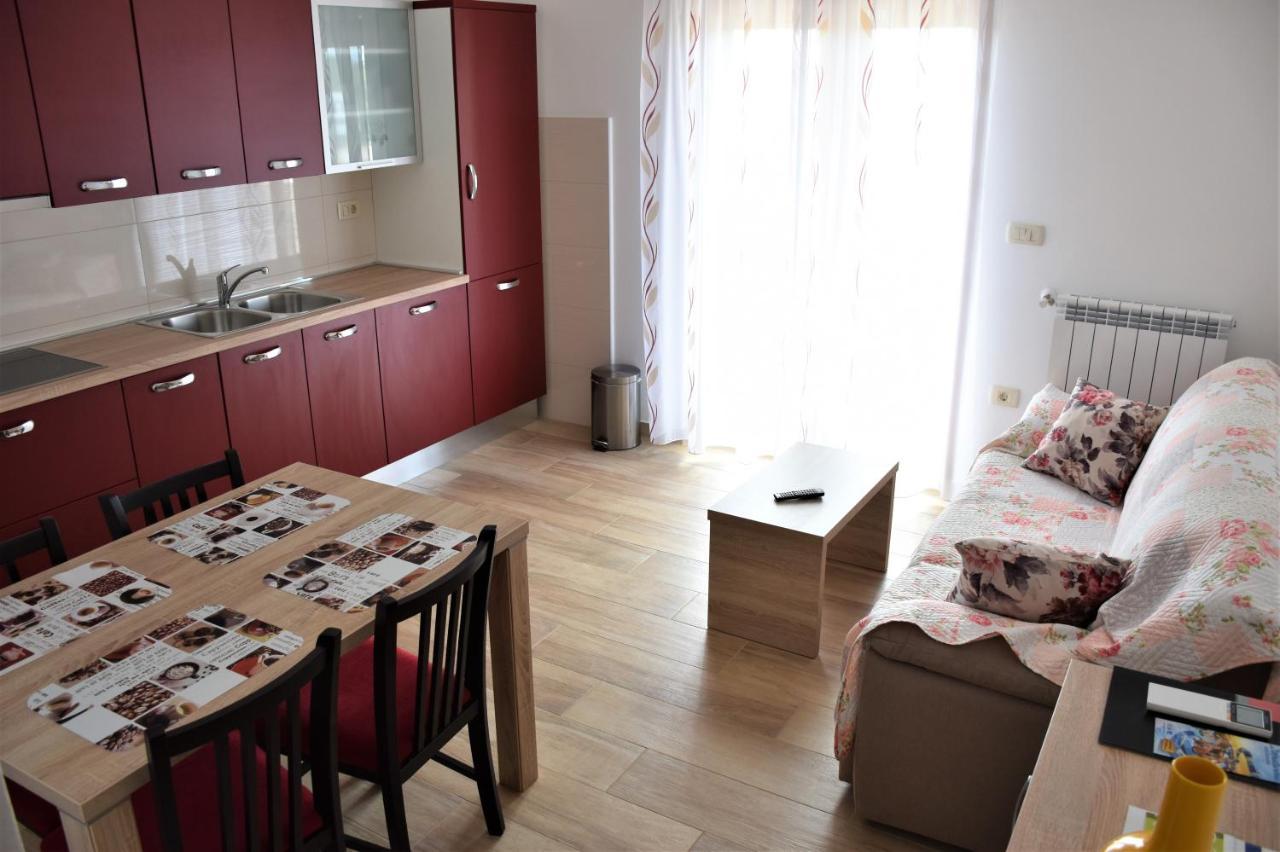 Apartmani Diana Novigrad  Bagian luar foto